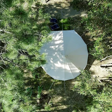 Apartment Privates- Luxurioeses Glamping Mit Solarbeheiztem Schwimmbad Tv Und Wi-fi By Interhome *