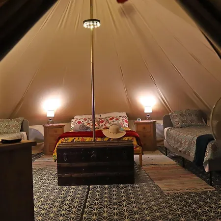 Apartment Privates- Luxurioeses Glamping Mit Solarbeheiztem Schwimmbad Tv Und Wi-fi By Interhome *